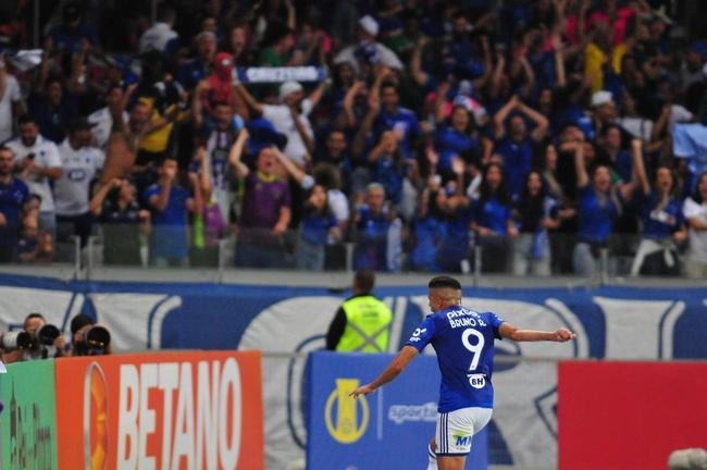 Cruzeiro 3 x 2 CSA: veja fotos do jogo da taa