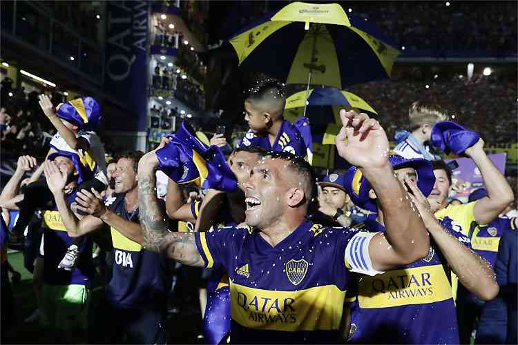 Boca Juniors é campeão argentino com ajuda do River, maior rival