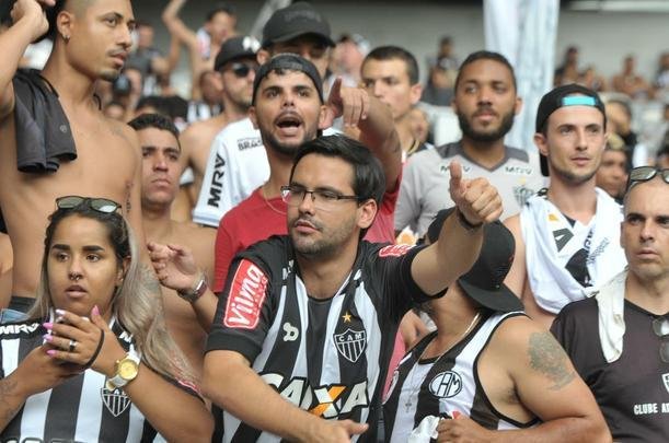 Fotos da torcida do Atltico na primeira final do Mineiro, contra o Cruzeiro, no Mineiro