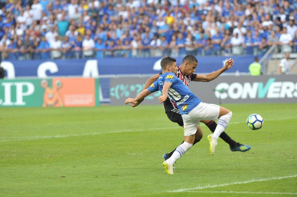 Fotos do jogo entre Cruzeiro e So Paulo