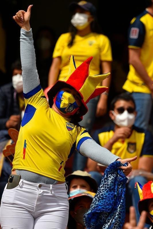 Brasil empatou com Equador em Quito, em jogo com arbitragem confusa 