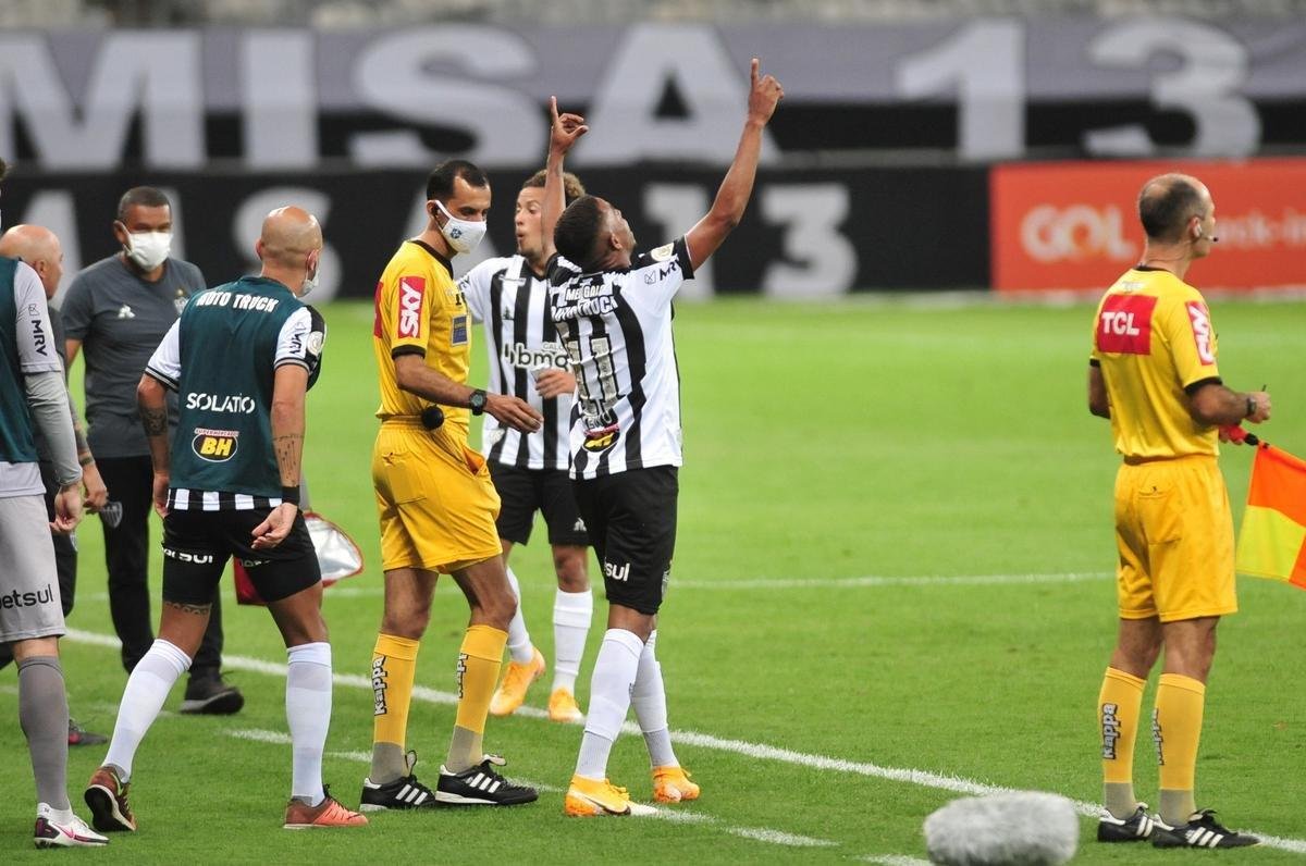 Fotos do jogo entre Atltico e Grmio, no Mineiro