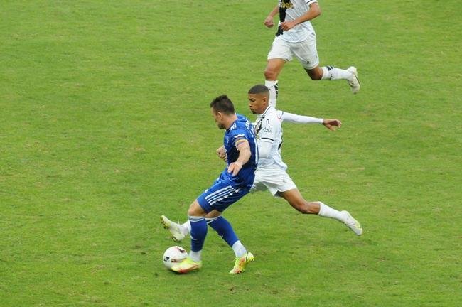Fotos do jogo entre Cruzeiro e Ponte Preta, no Mineiro, em Belo Horizonte, pela 13 rodada da Srie B do Brasileiro
