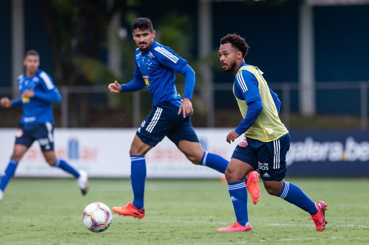 Imagens do primeiro treino do Cruzeiro antes do jogo contra o Cuiabá, pela Série B do Campeonato Brasileiro