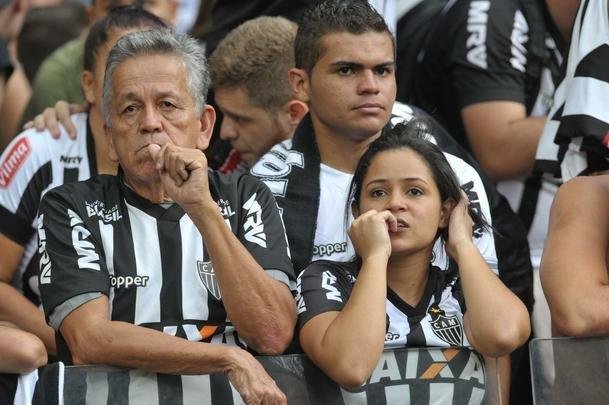 Fotos da torcida do Atltico durante o clssico contra o Cruzeiro