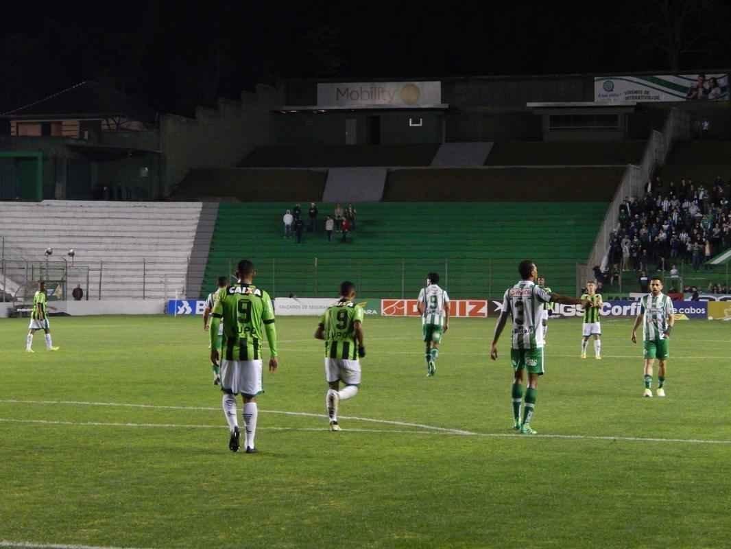 Amrica enfrentou o Juventude, no Alfredo Jaconi, em Caxias do Sul, pela Srie B do Brasileiro
