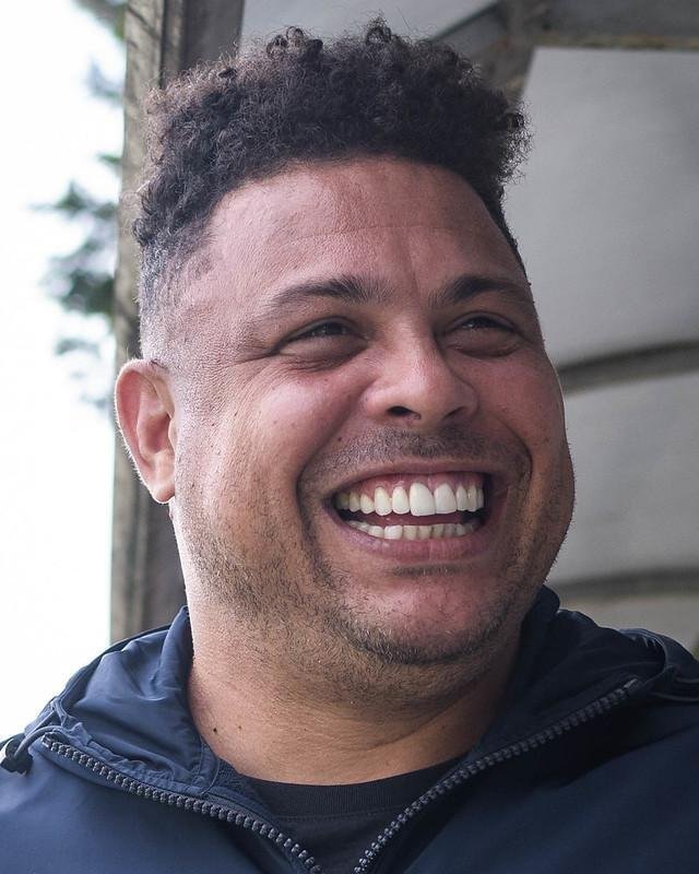 Em Belo Horizonte, Ronaldo acompanhou treino do Cruzeiro na manh desta quarta-feira (15) e conversou com jogadores na Toca da Raposa II