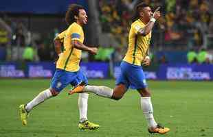 Brasil e Equador se enfrentaram, na Arena do Grmio, pela 15 rodada das Eliminatrias para a Copa