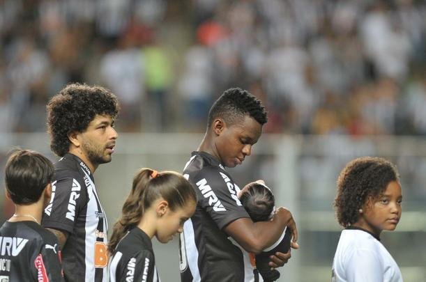 Veja fotos do jogo Atltico x URT