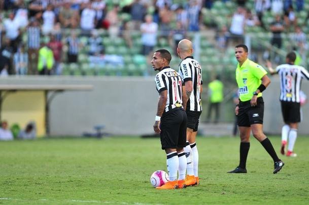 Duelo entre Atltico e URT vale pelas quartas de final do Campeonato Mineiro