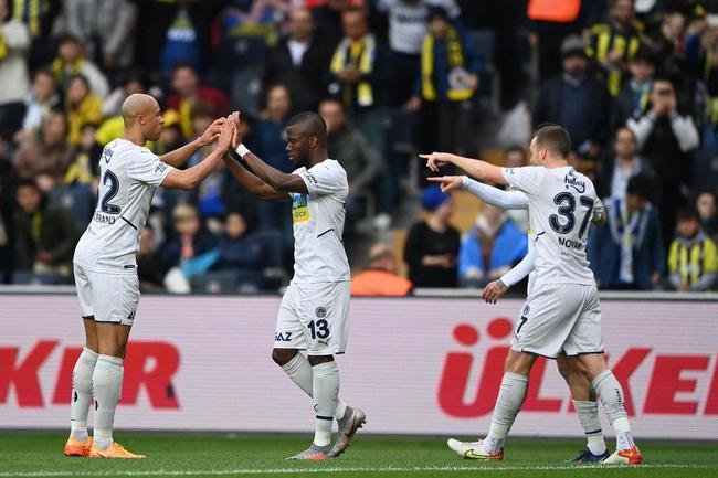 4 Fenerbahe - 9,36 milhes