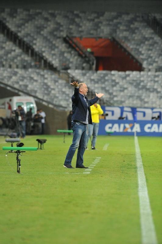 Cruzeiro e Palmeiras mediram foras, no Mineiro, pela oitava rodada do Campeonato Brasileiro