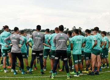 Dependendo apenas de si para assegurar a vaga no torneio continental, Coelho recebe o Dragão neste domingo, às 16h, pela 38ª rodada do Brasileiro