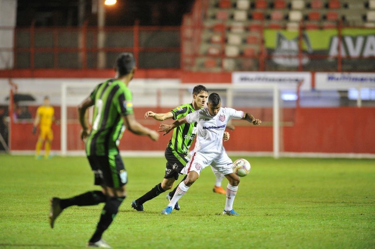 As melhores fotos do duelo entre Villa Nova e Amrica, em Nova Lima, pelo Mineiro