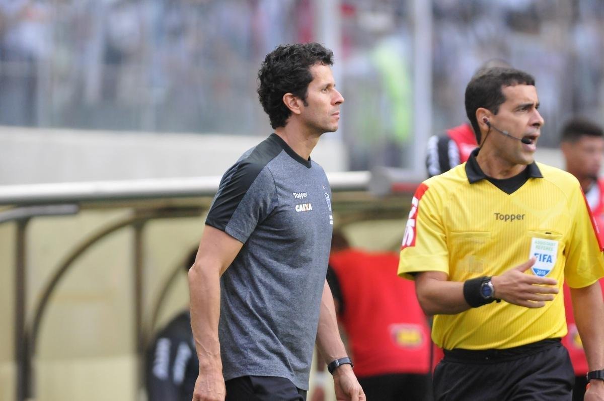 Veja imagens do clssico entre Atltico e Cruzeiro, no Independncia