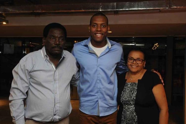 Personalidades na cerimnia do 16 Trofu Tel Santana