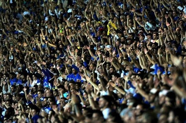 Fotos das torcidas de Cruzeiro e River Plate, no Mineiro, pela Copa Libertadores 2019