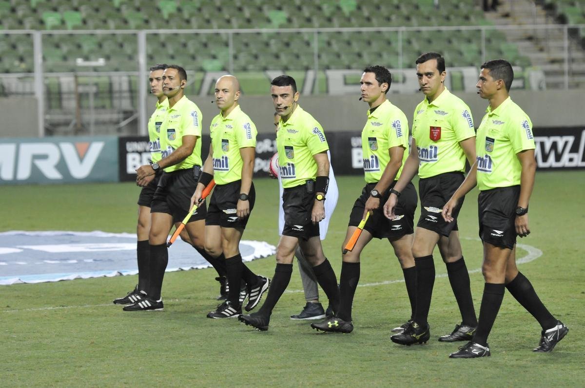 Imagens do clssico de ida da semifinal do Mineiro, entre Atltico e Amrica, no Independncia