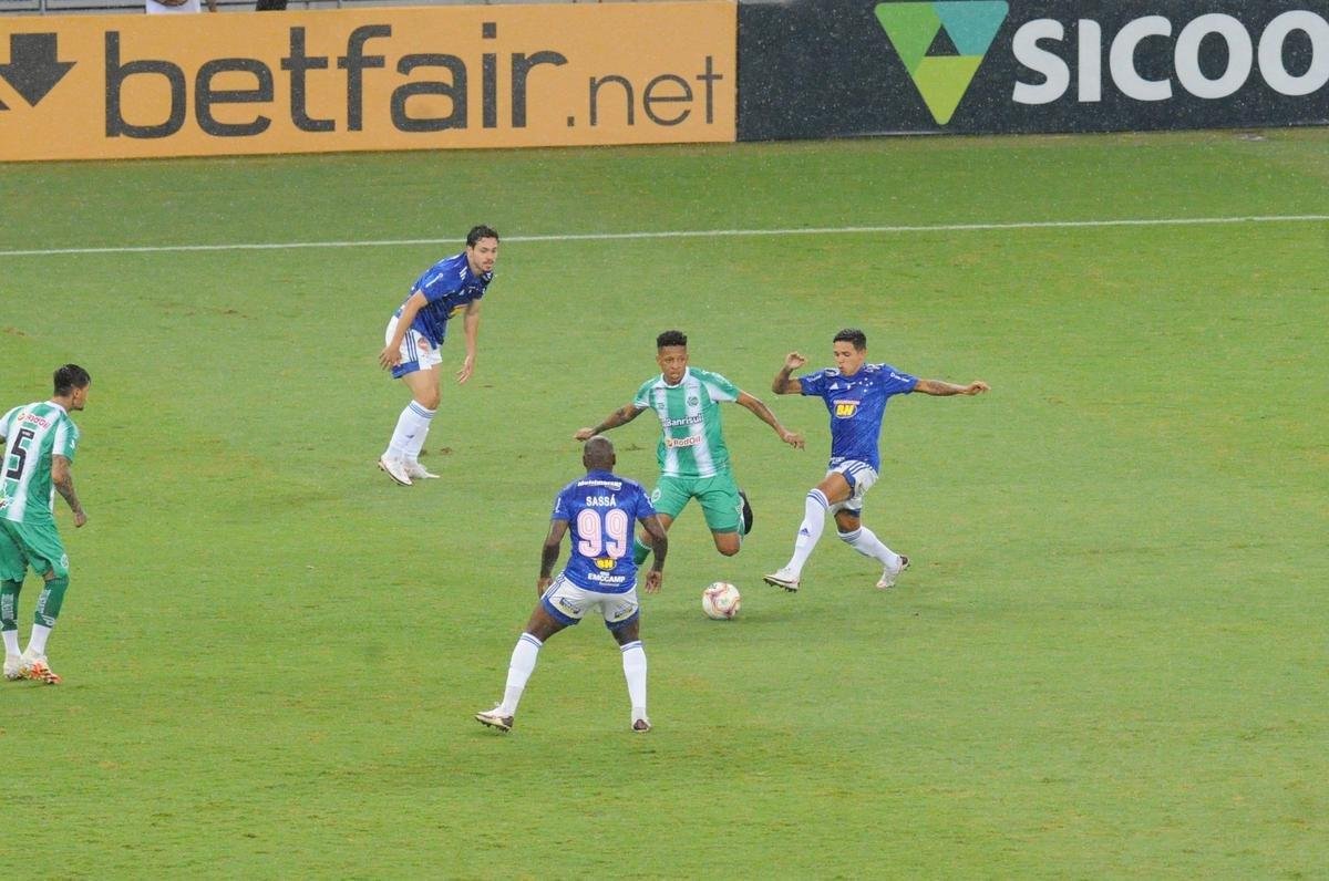 Cruzeiro x Juventude: fotos do jogo desta sexta-feira, no Mineiro, pela 16 rodada da Srie B