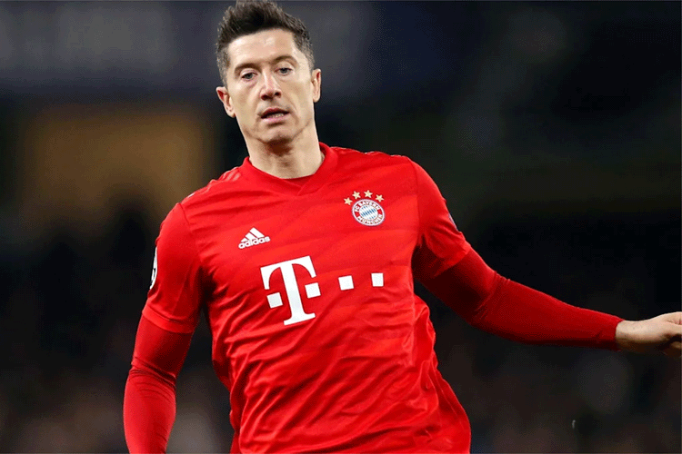 Com fratura na tbia, Lewandowski para por quatro semanas no Bayern de Munique