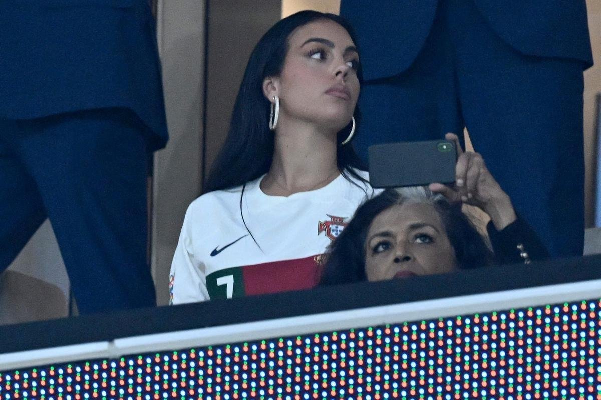 Esposa Georgina Rodriguez e demais familiares de Cristiano Ronaldo durante jogo entre Marrocos e Portugal pelas quartas de final da Copa do Mundo no Estdio Al Thumama