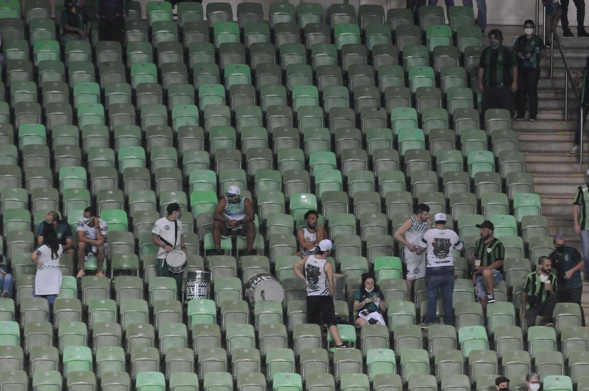 Jogo com o Palmeiras, pela 24 rodada do Campeonato Brasileiro, marcou o retorno do torcedor do Coelho ao Independncia ainda em meio  pandemia da COVID-19 (Juarez Rodrigues/EM/D.A Press)