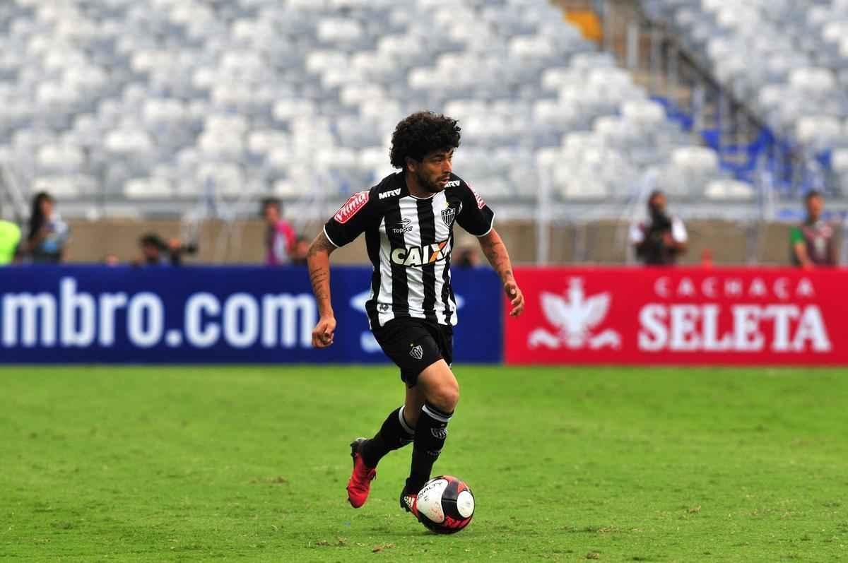 Cruzeiro confirmou vitria no segundo tempo com gol de Arrascaeta; Elias ainda diminuiu para o Galo