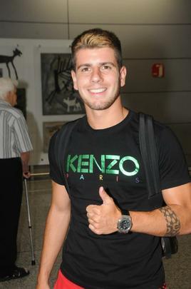 Meia argentino Toms Andrade, de 21 anos, vindo do River Plate, chegou a BH para defender o Atltico