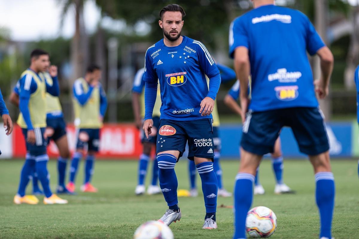 Imagens do primeiro treino do Cruzeiro antes do jogo contra o Cuiabá, pela Série B do Campeonato Brasileiro