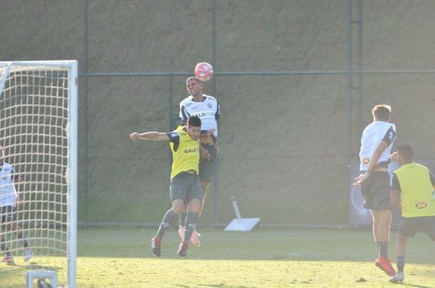 Veja fotos do treino do Atltico