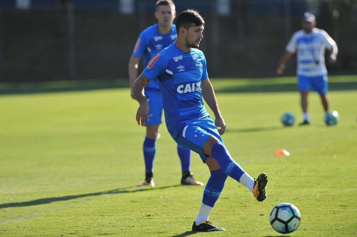 Imagens do treino do Cruzeiro na ltima atividade em Belo Horizonte antes da viagem ao Rio de Janeiro, para a final da Copa do Brasil contra o Flamengo, quinta-feira (7), no Maracan