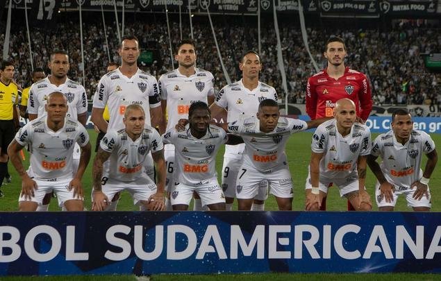 Fotos do duelo entre Botafogo e Atltico, no Estdio Nilton Santos, no Rio, pela ida das oitavas de final da Copa Sul-Americana
