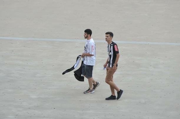 Fotos da torcida do Atltico na primeira final do Mineiro, contra o Cruzeiro, no Mineiro
