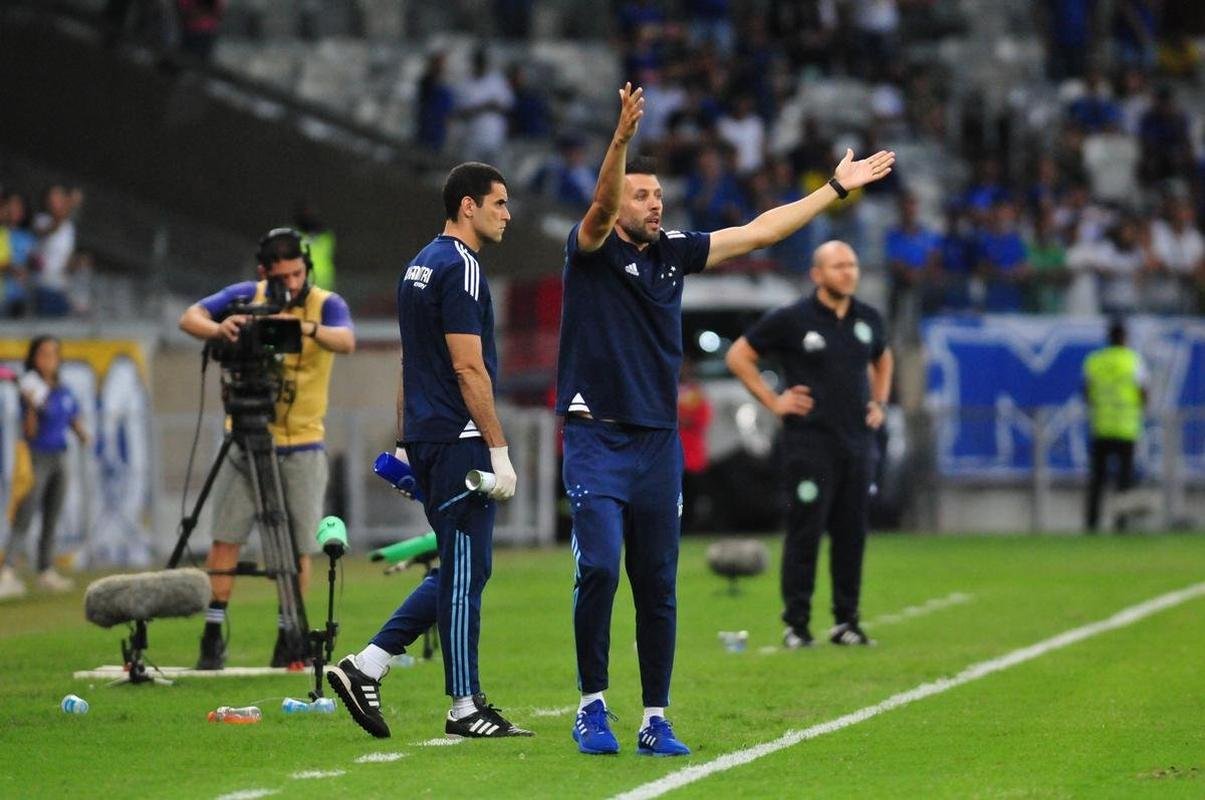 Fotos do jogo entre Cruzeiro e Guarani