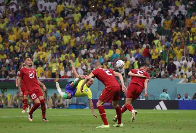 Com dois gols, Richarlison é eleito melhor em campo em Brasil x