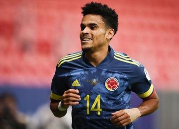 Atacante Luis Díaz marcou duas vezes e decretou triunfo nos acréscimos
