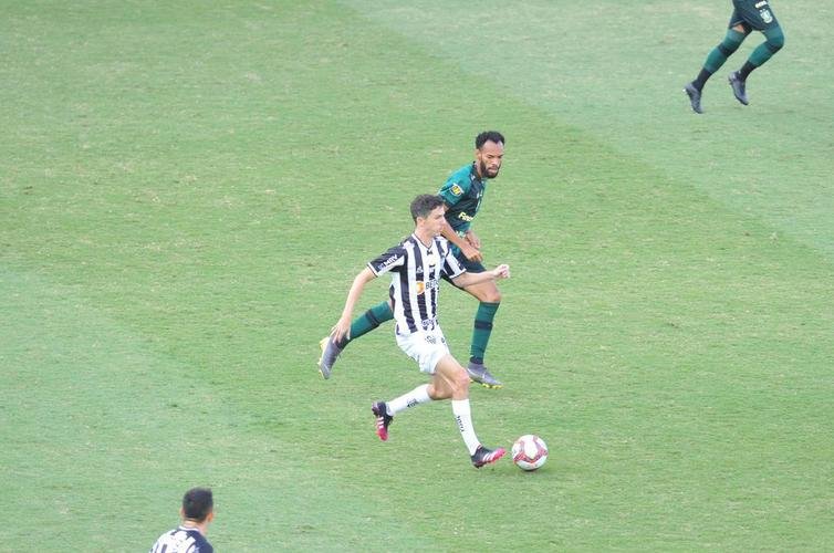 Fotos do jogo de ida da final do Campeonato Mineiro, entre Amrica e Atltico, no Independncia, em Belo Horizonte