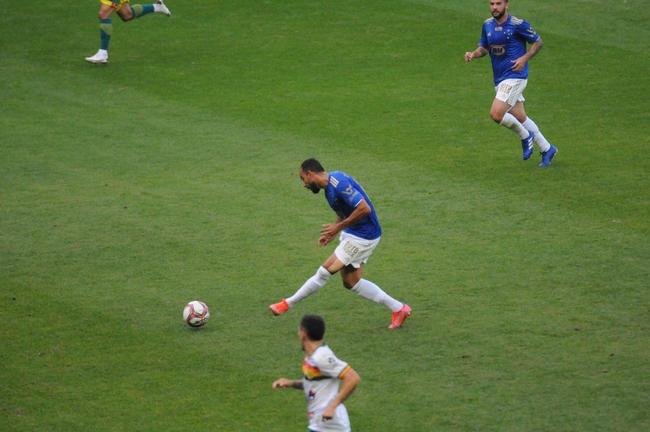 Fotos do duelo entre Cruzeiro e Sampaio Corra, no Independncia, em Belo Horizonte, pela 18 rodada da Srie B do Campeonato Brasileiro