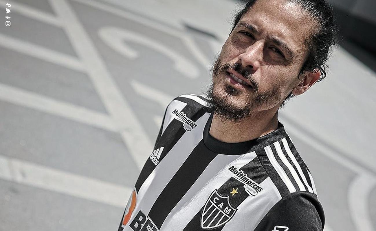 Mauricio Lemos (zagueiro) - livre no mercado aps liberao antecipada do Fenerbahe, da Turquia