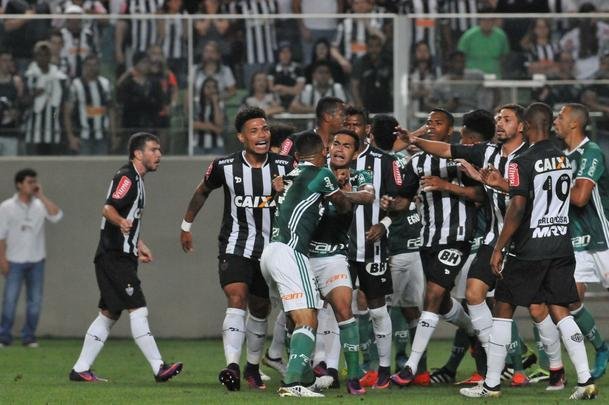 Imagens da partida entre Atltico e Palmeiras, no Independncia, pela 35 rodada do Brasileiro