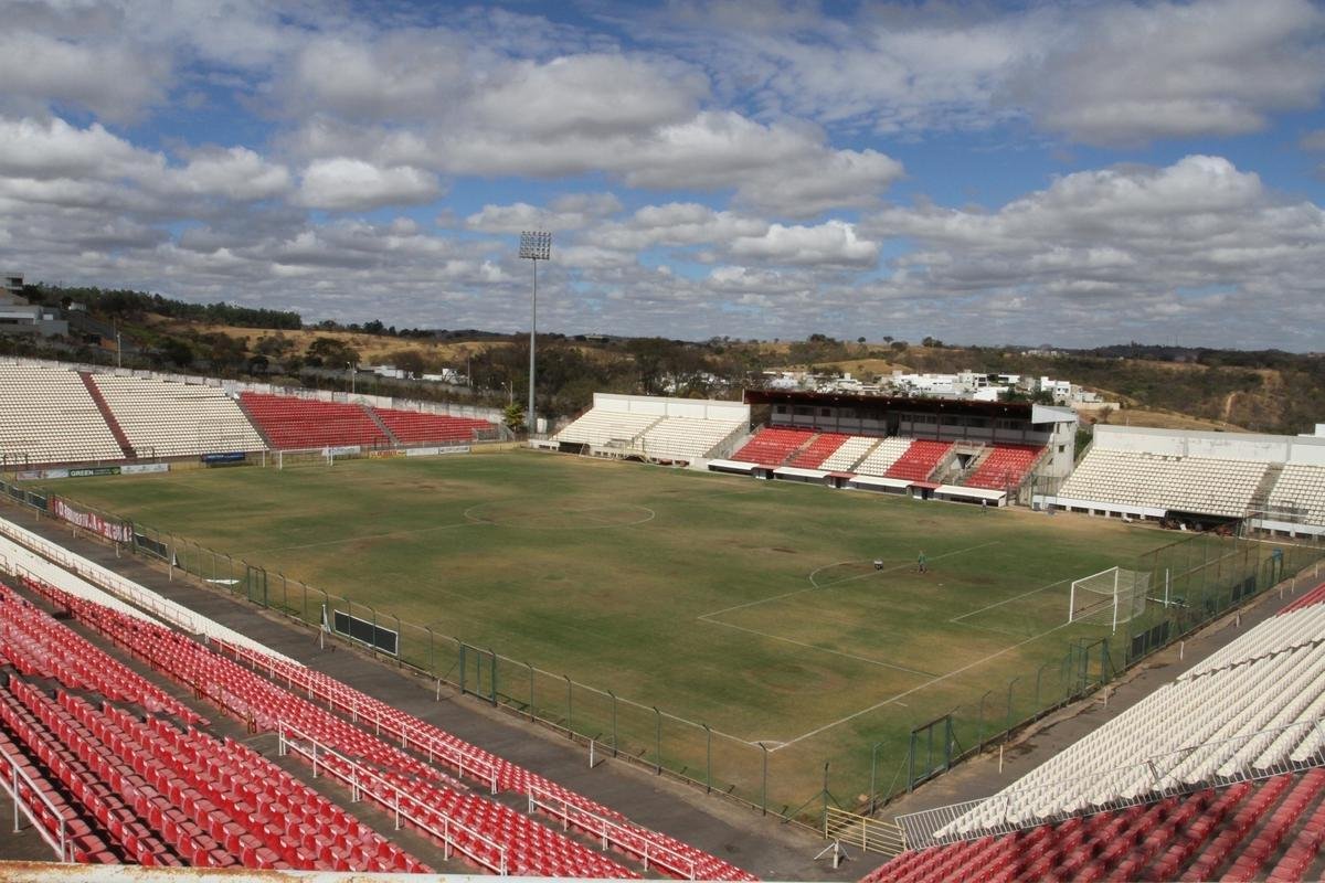 Fotos da Arena do Jacar, palco de jogos do Cruzeiro na Srie B