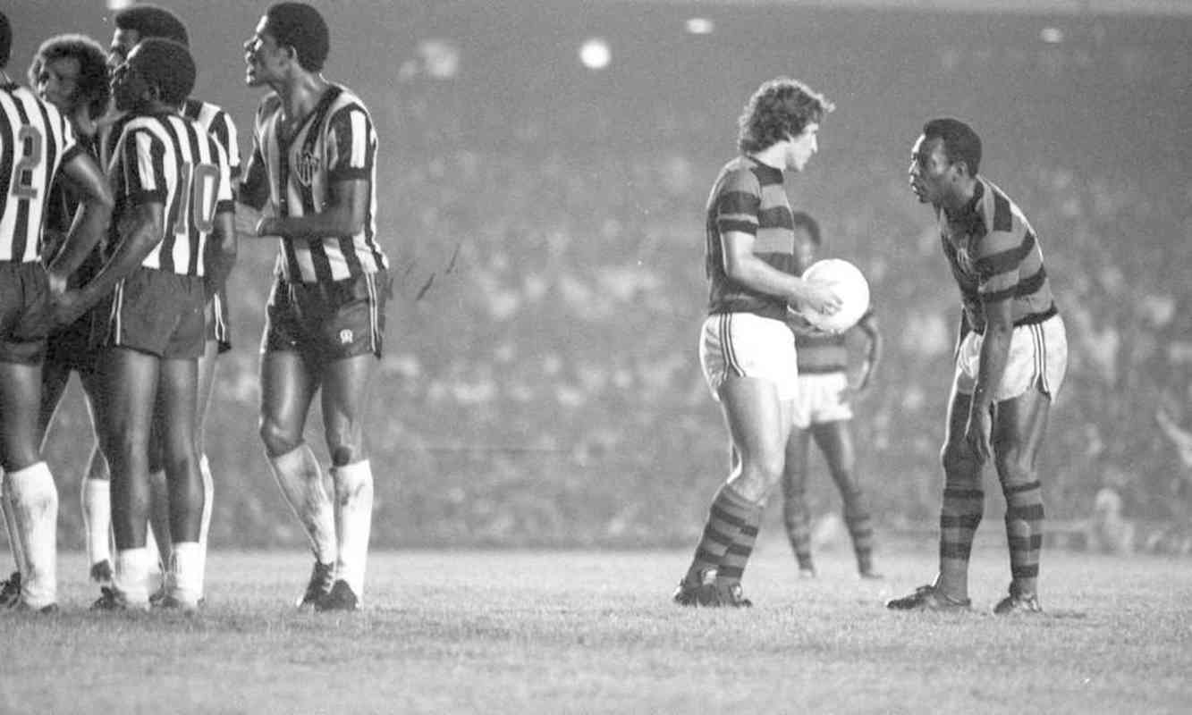 1979 - Flamengo 5 x 1 Atltico: amistoso disputado no Maracan com a presena de Pel na equipe carioca