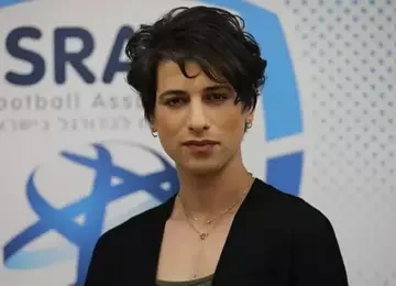 Sapir Berman passou os últimos meses longe do trabalho na elite do futebol local para concluir o tratamento hormonal para mudança de gênero