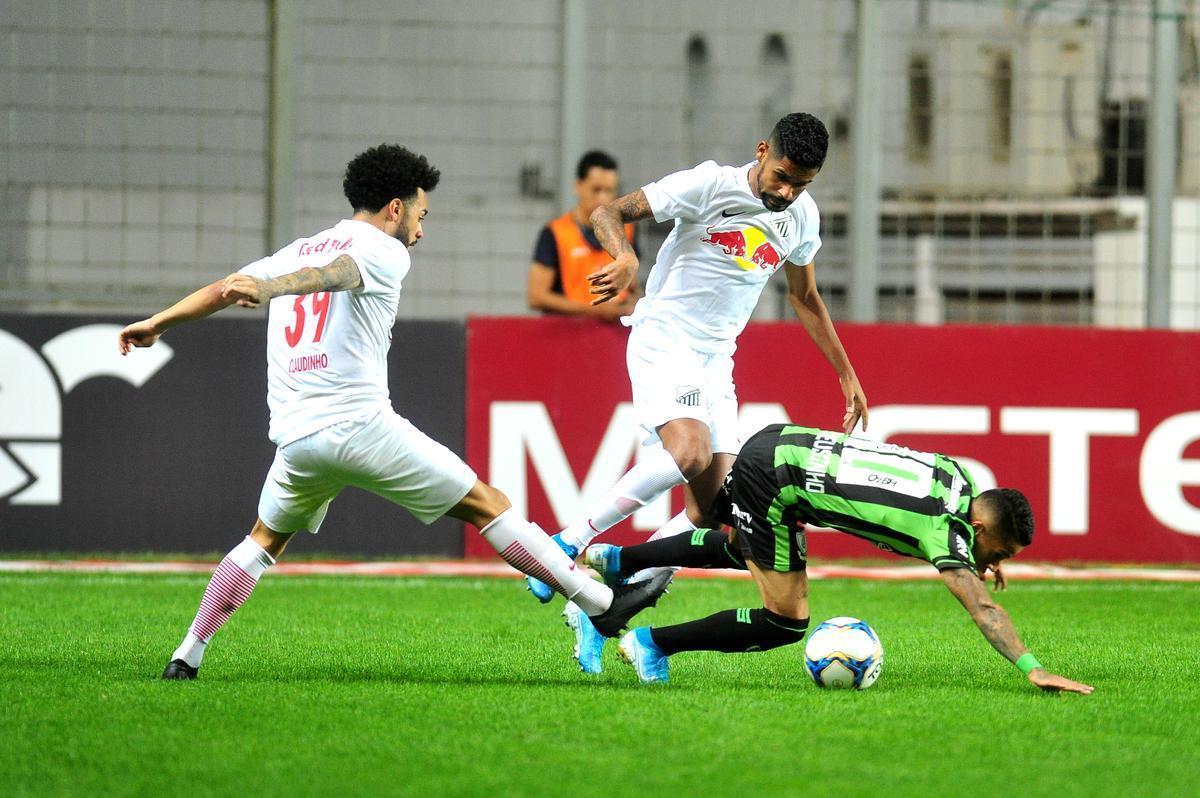 Amrica vence o Bragantino no Independncia e entra no G4 da Srie B