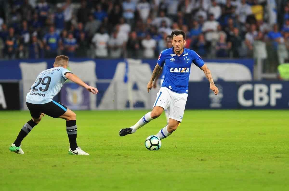 Imagens do jogo entre Cruzeiro e Grmio, pela 8 rodada do Campeonato Brasileiro, no Mineiro