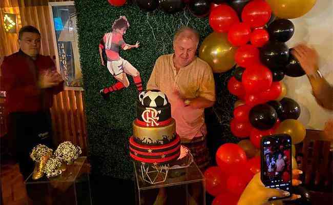 Zico comemorou 70 anos em festa temtica do Flamengo