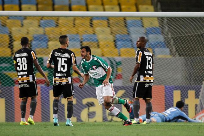 2014: do sonho ao pesadelo. O ano de 2014 começou com muita empolgação no Botafogo, já que o clube estava retornando à Libertadores depois de 18 anos. Porém, a crise tomou conta e o time terminou o Brasileirão em 19º, alcançando o seu segundo rebaixamento na história. No entanto, o retorno foi imediato em 2015 com direito a título da Série B