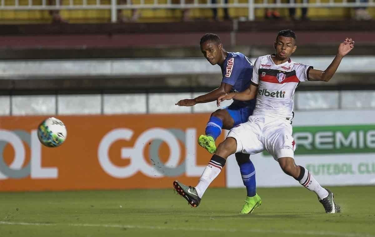 Imagens do jogo entre Joinville e Cruzeiro, pela Primeira Liga, em Santa Catarina
