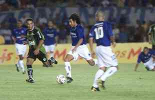 Na semifinal do Mineiro de 2004, Cruzeiro eliminou o Amrica com duas vitrias e acabou campeo superando o Atltico na final