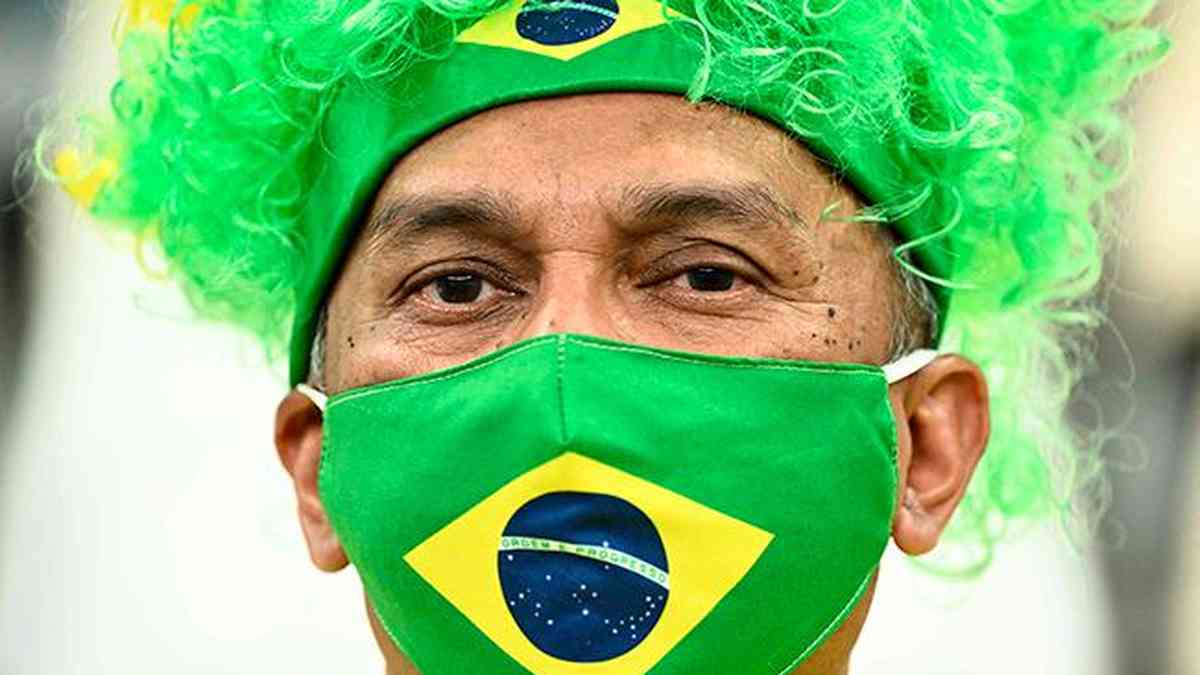 Hoje tem Brasil: torcida vai à loucura antes de jogo contra Camarões